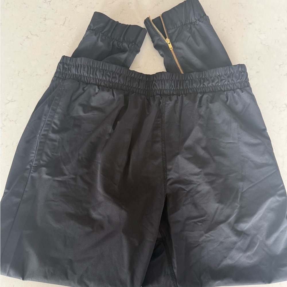 Zyia Active Black Pant with Zipper - S